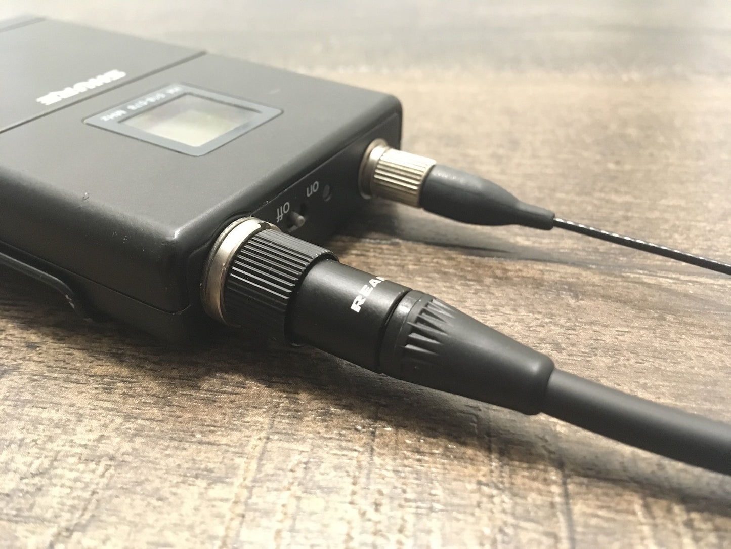 Premium Locking Instrument Cable for Shure Wireless Axient ULXD QLXD UHFR